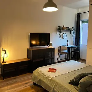 Stylish 3 Km Away From Duomo - Netflix, Wi-fi, All Comforts Included Appartamento